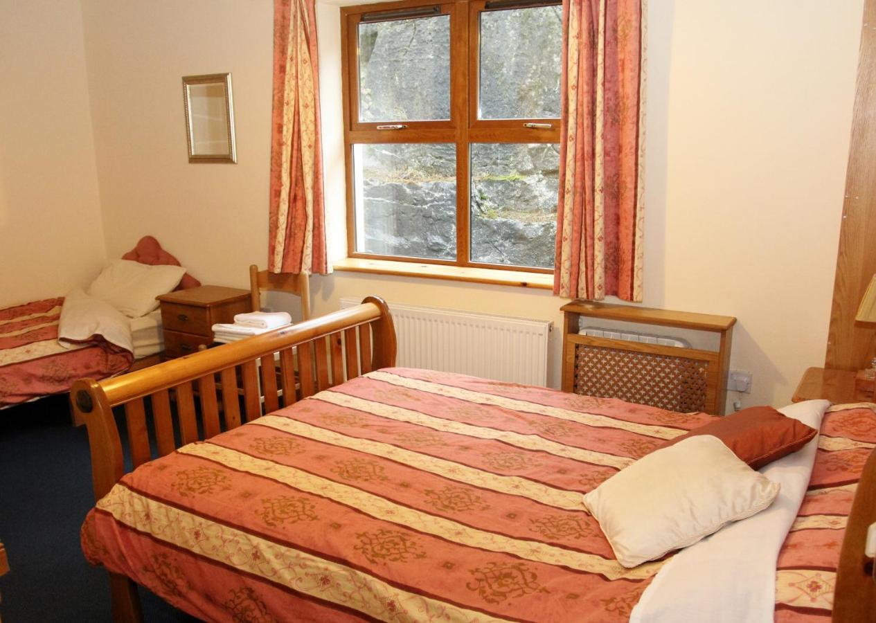 Clare'S Rock Self-Catering Accommodation Carron Ngoại thất bức ảnh