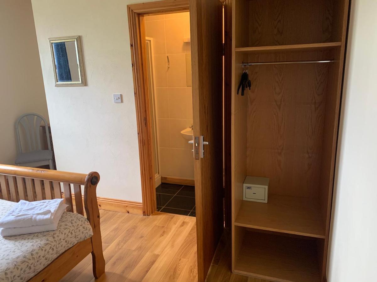 Clare'S Rock Self-Catering Accommodation Carron Ngoại thất bức ảnh
