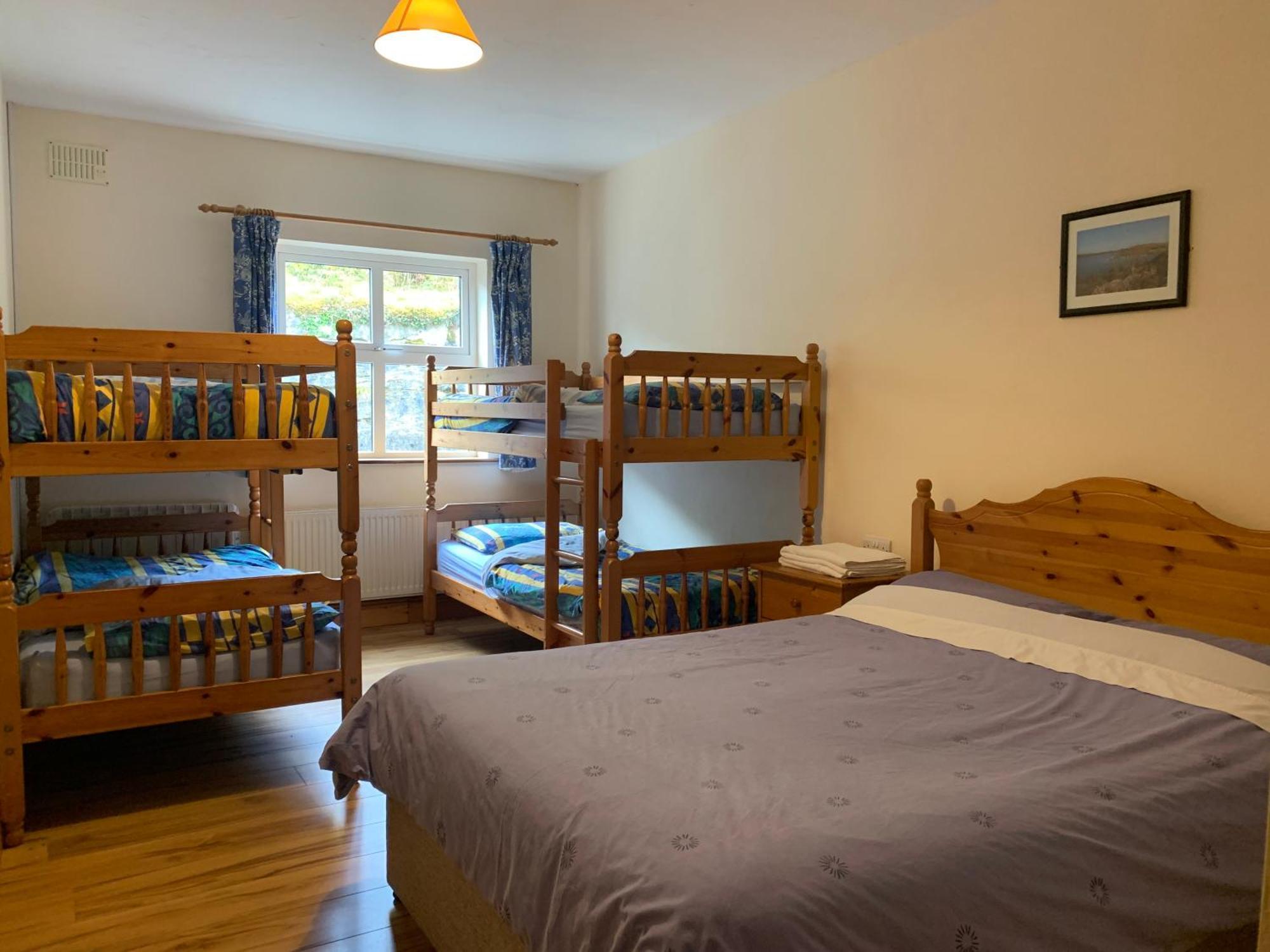Clare'S Rock Self-Catering Accommodation Carron Ngoại thất bức ảnh